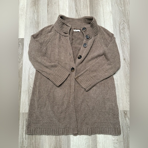 Old Navy Tan Knit Sweater - Picture 1 of 4